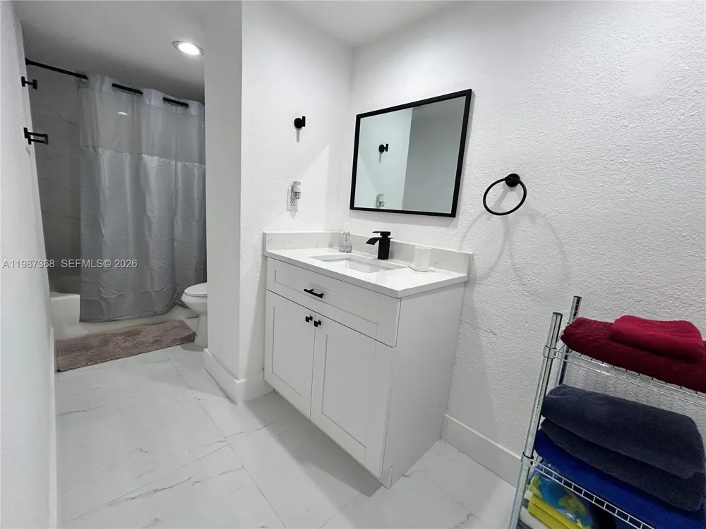 4001 S Ocean Dr #4G Hollywood, FL 33019
