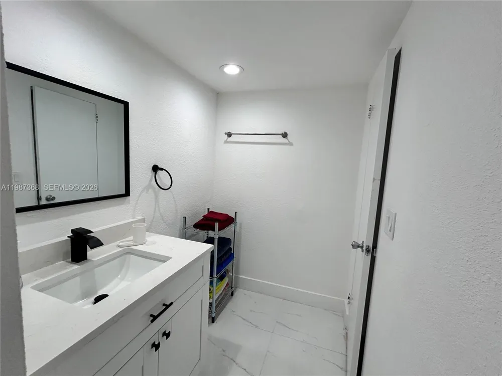 4001 S Ocean Dr #4G Hollywood, FL 33019