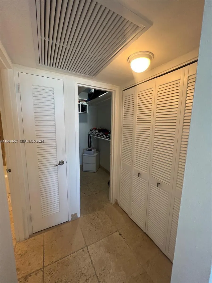 5151 Collins Ave #1035 Miami Beach, FL 33140