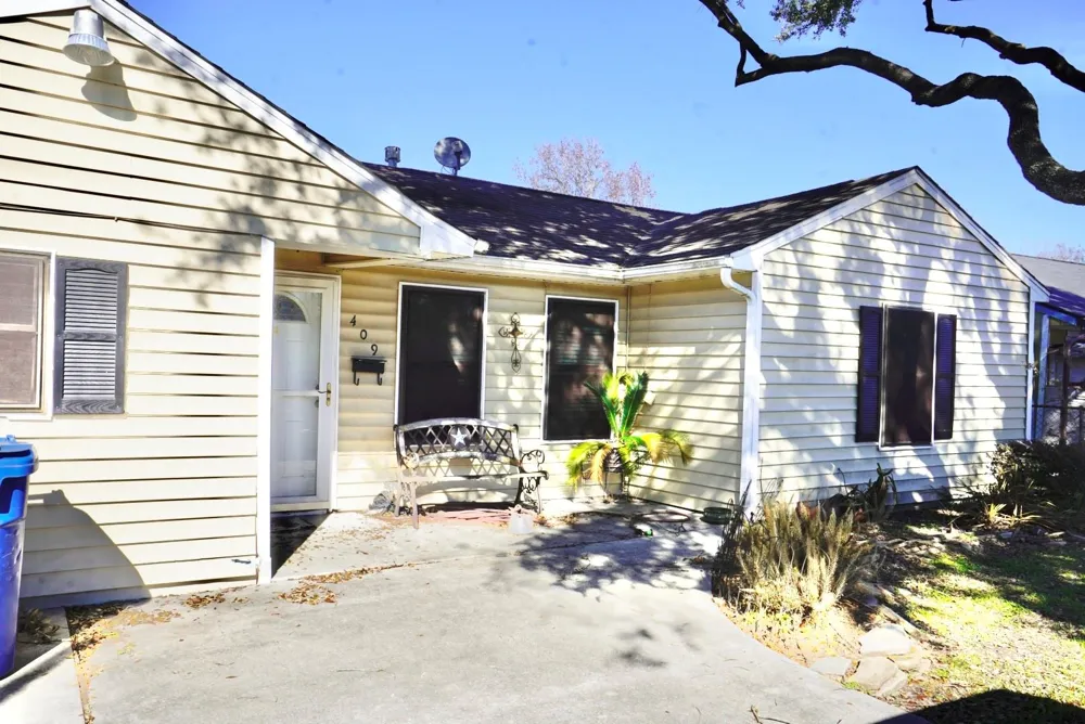 409 Avenue H South Houston, TX 77587