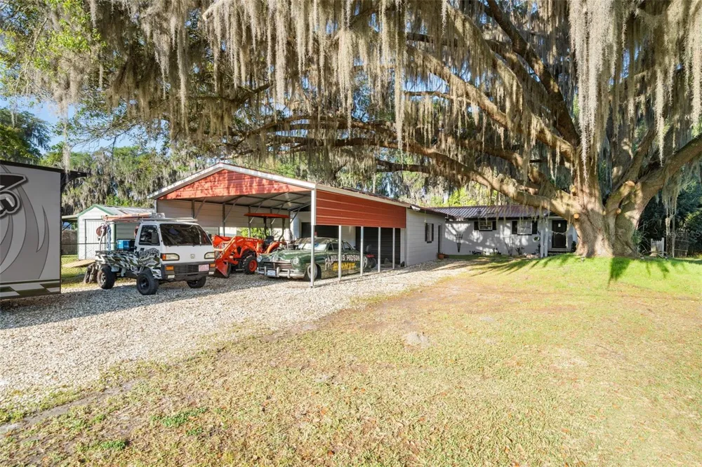 15026 SE US HIGHWAY 301 Hawthorne, FL 32640