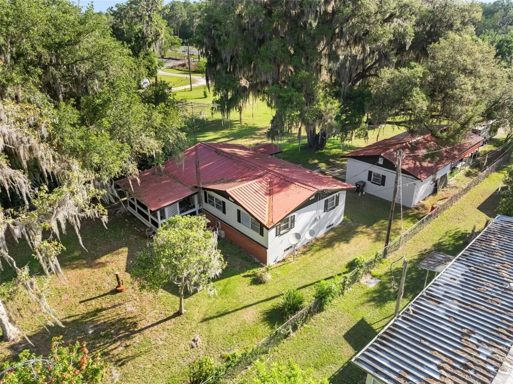 15026 SE US HIGHWAY 301 Hawthorne, FL 32640