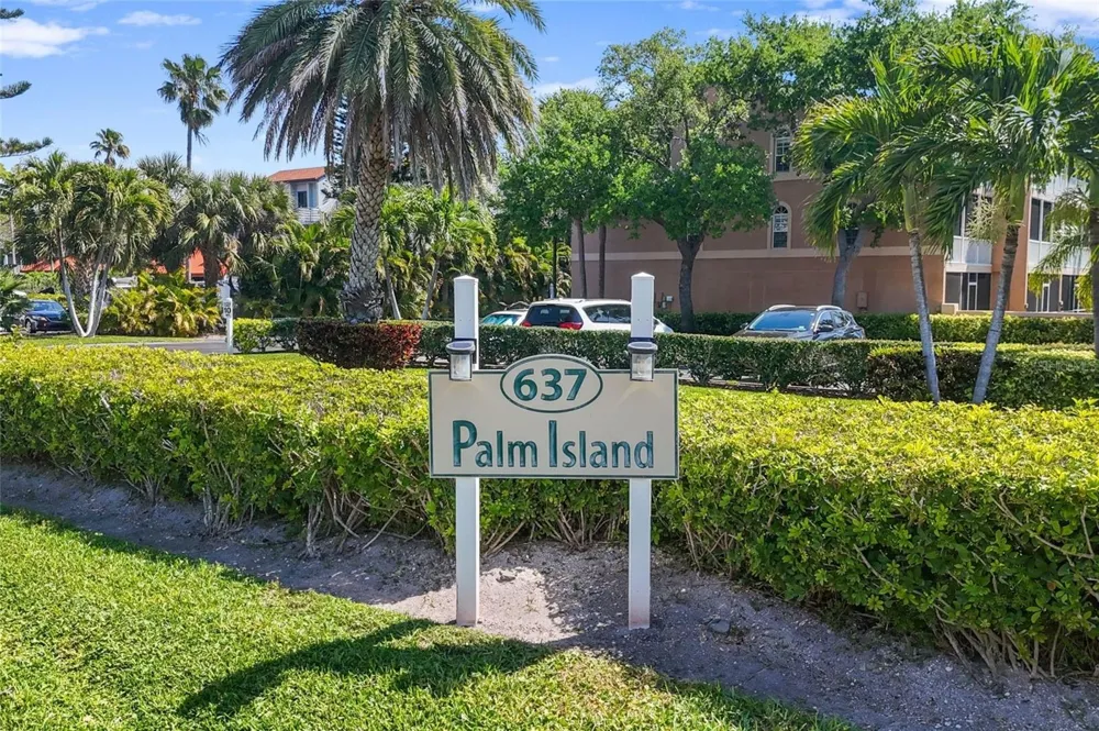 637 PINELLAS BAYWAY S #301 Tierra Verde, FL 33715