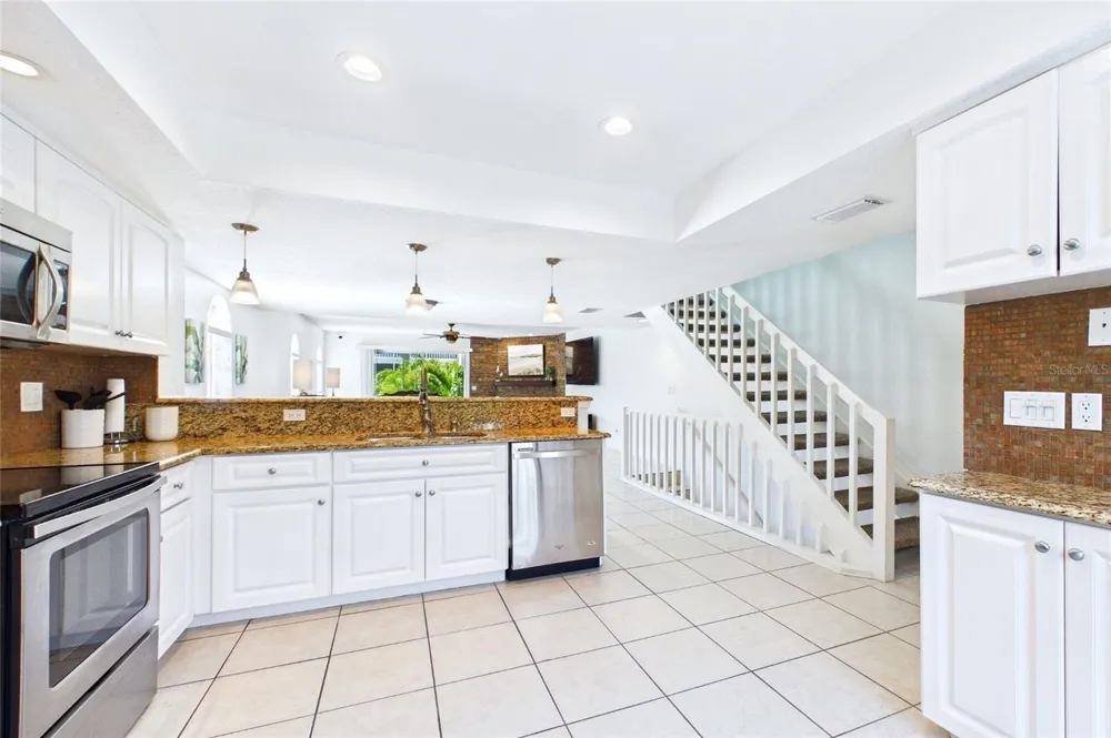 637 PINELLAS BAYWAY S #301 Tierra Verde, FL 33715
