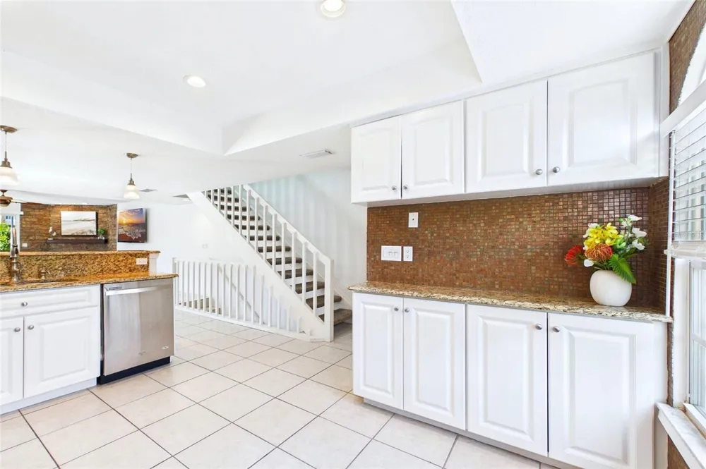 637 PINELLAS BAYWAY S #301 Tierra Verde, FL 33715