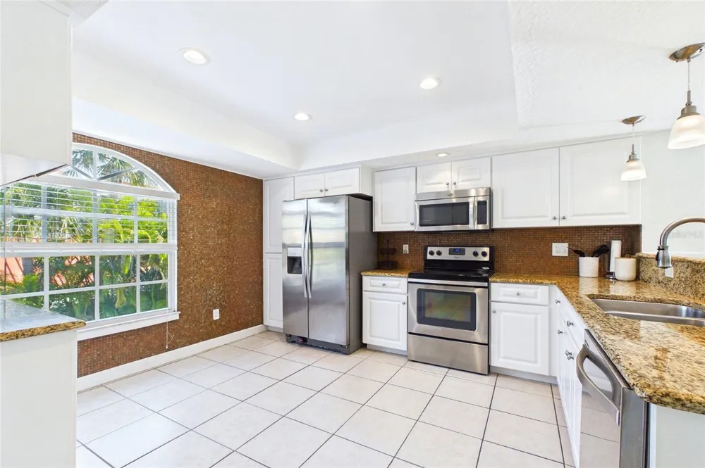 637 PINELLAS BAYWAY S #301 Tierra Verde, FL 33715