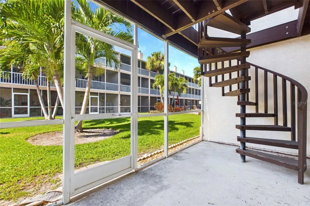 637 PINELLAS BAYWAY S #301 Tierra Verde, FL 33715