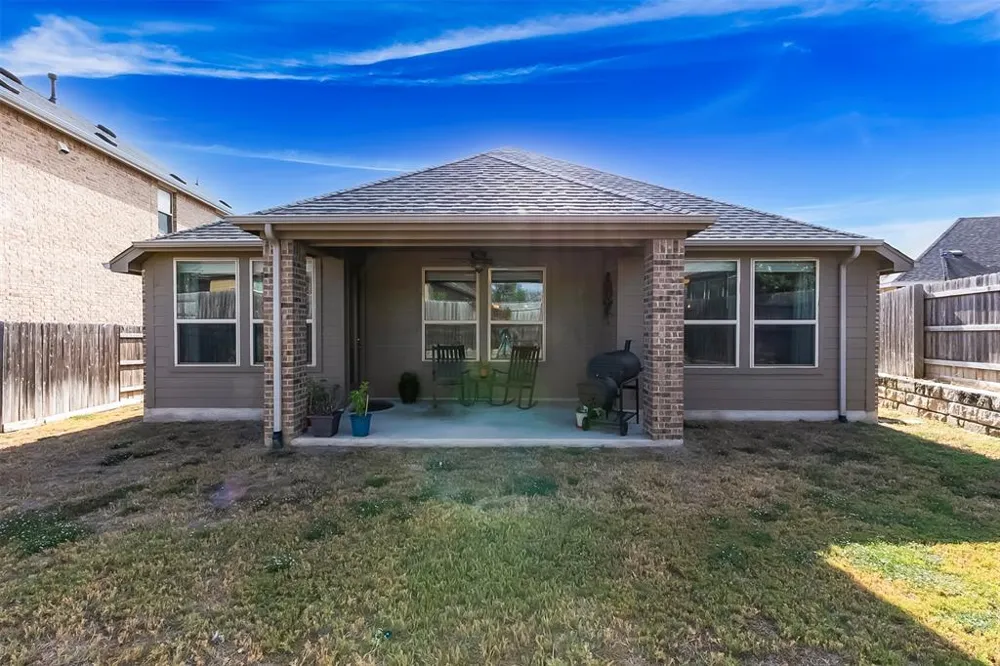 231 Windswept Way Kyle, TX 78640
