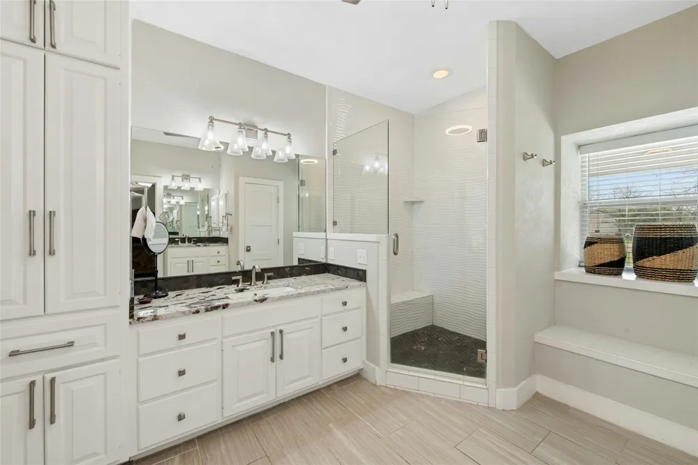 407 Olympia Fields Street Meadowlakes, TX 78654