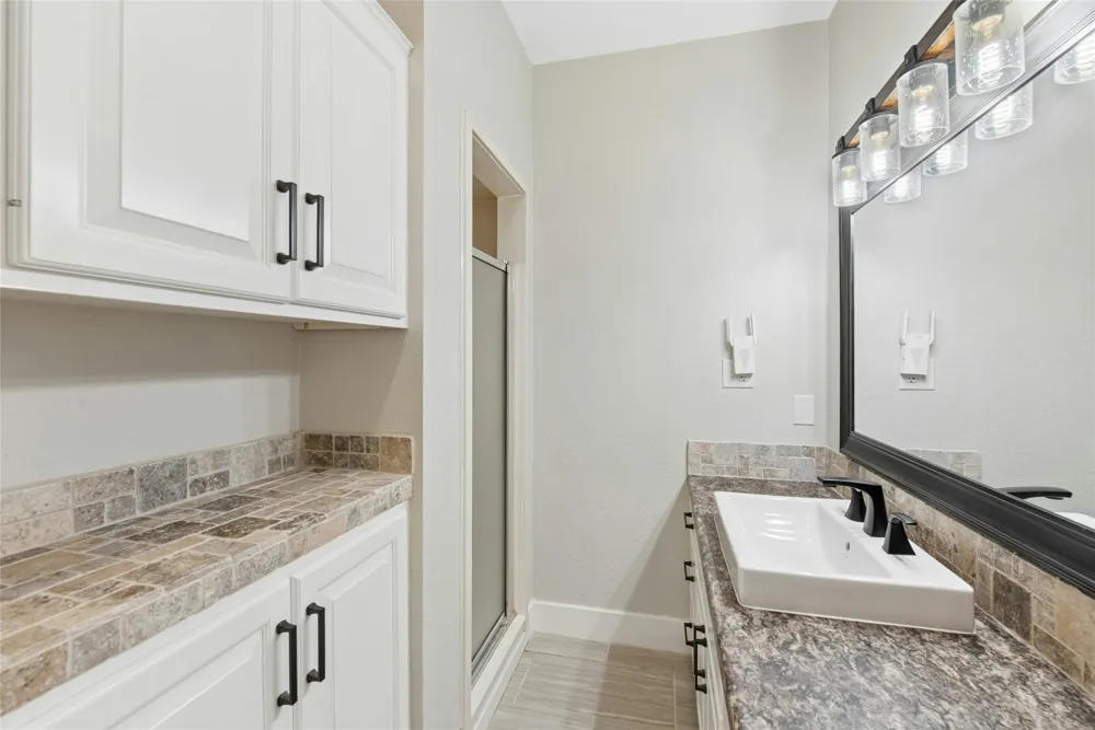 407 Olympia Fields Street Meadowlakes, TX 78654