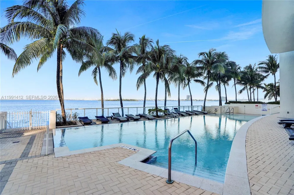 665 NE 25th St #2105 Miami, FL 33137