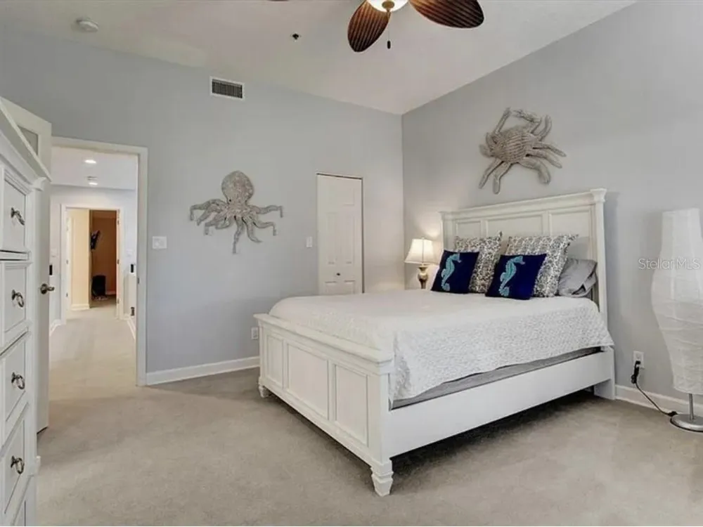 1926 HARBOURSIDE DRIVE #1302 Longboat Key, FL 34228