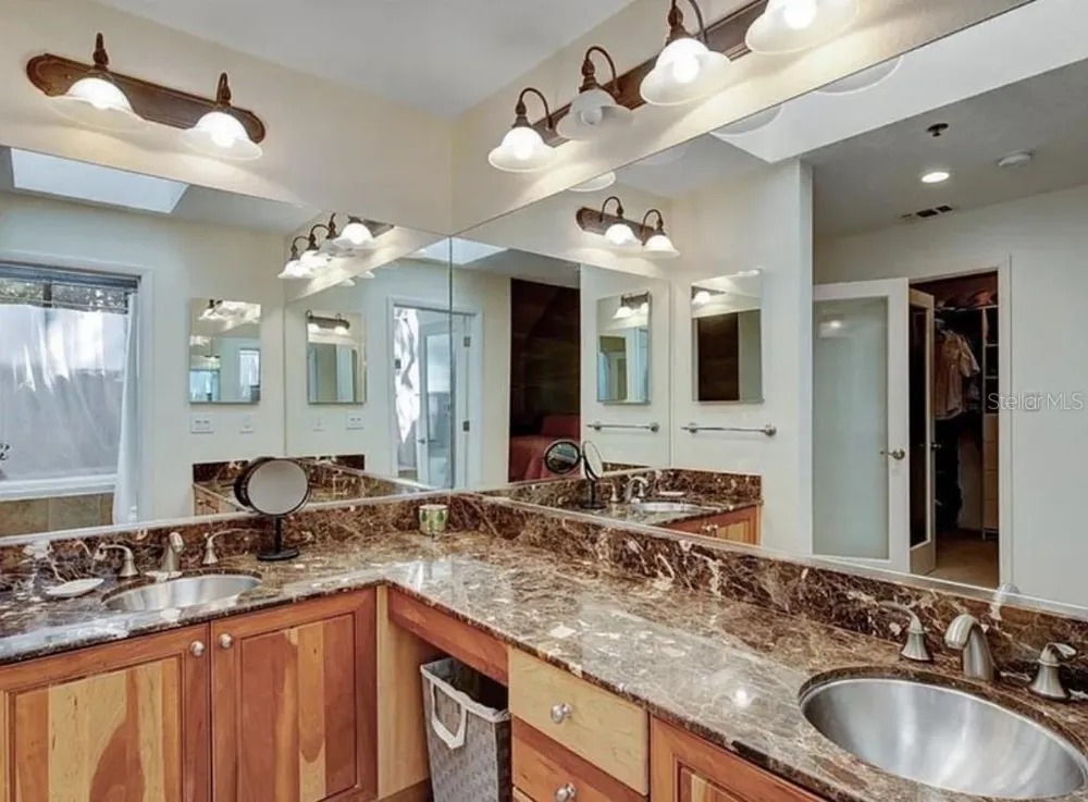 1926 HARBOURSIDE DRIVE #1302 Longboat Key, FL 34228