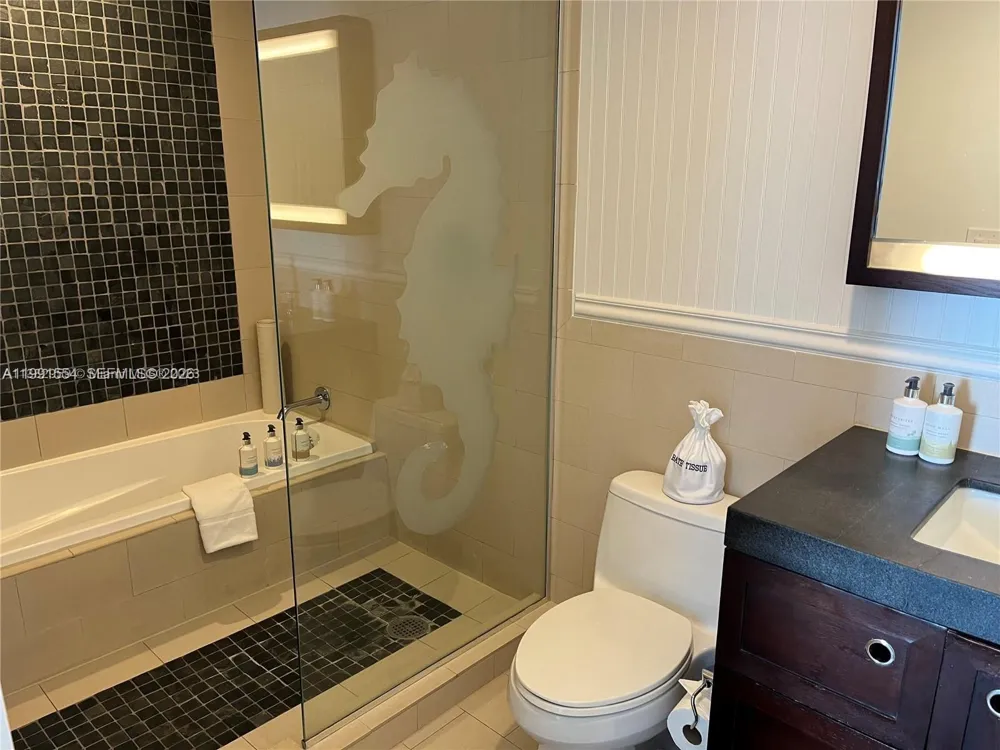 17315 Collins Ave #1501 Sunny Isles Beach, FL 33160