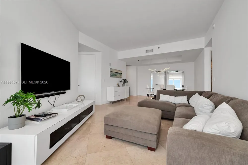 16001 collins ave #1005 Sunny Isles Beach, FL 33160