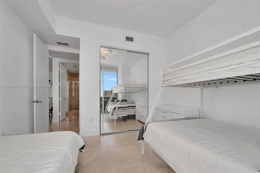 16001 collins ave #1005 Sunny Isles Beach, FL 33160