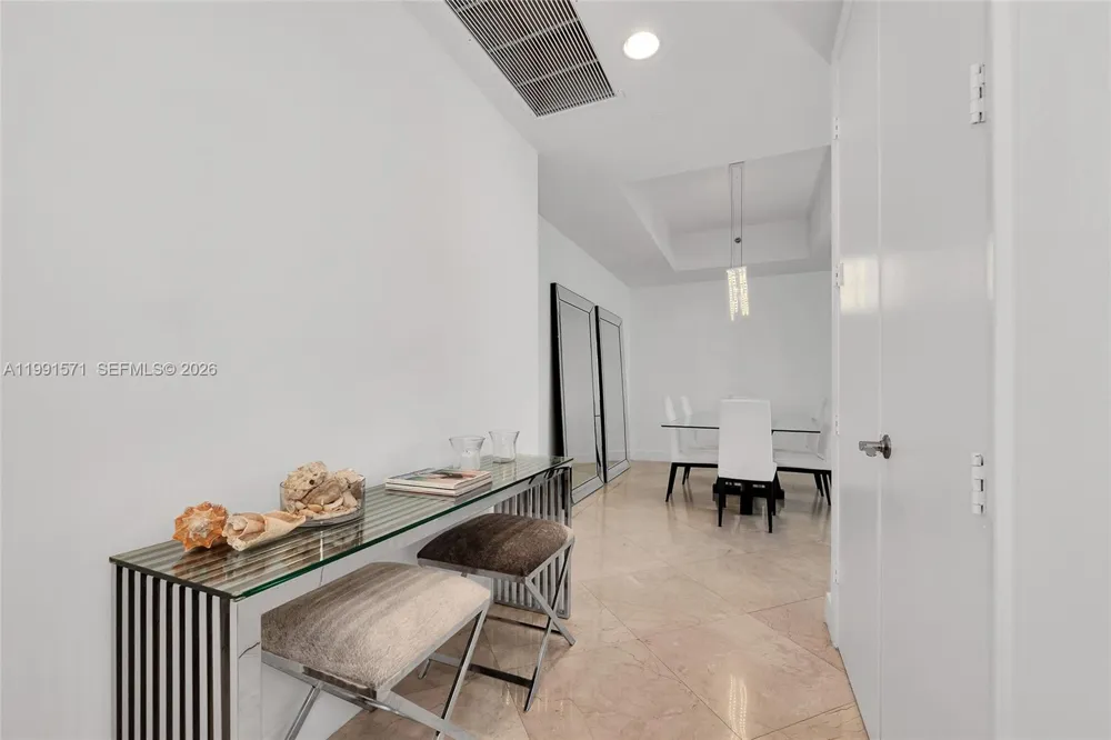 16001 collins ave #1005 Sunny Isles Beach, FL 33160