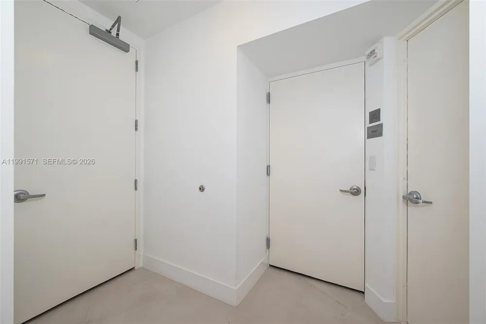 16001 collins ave #1005 Sunny Isles Beach, FL 33160