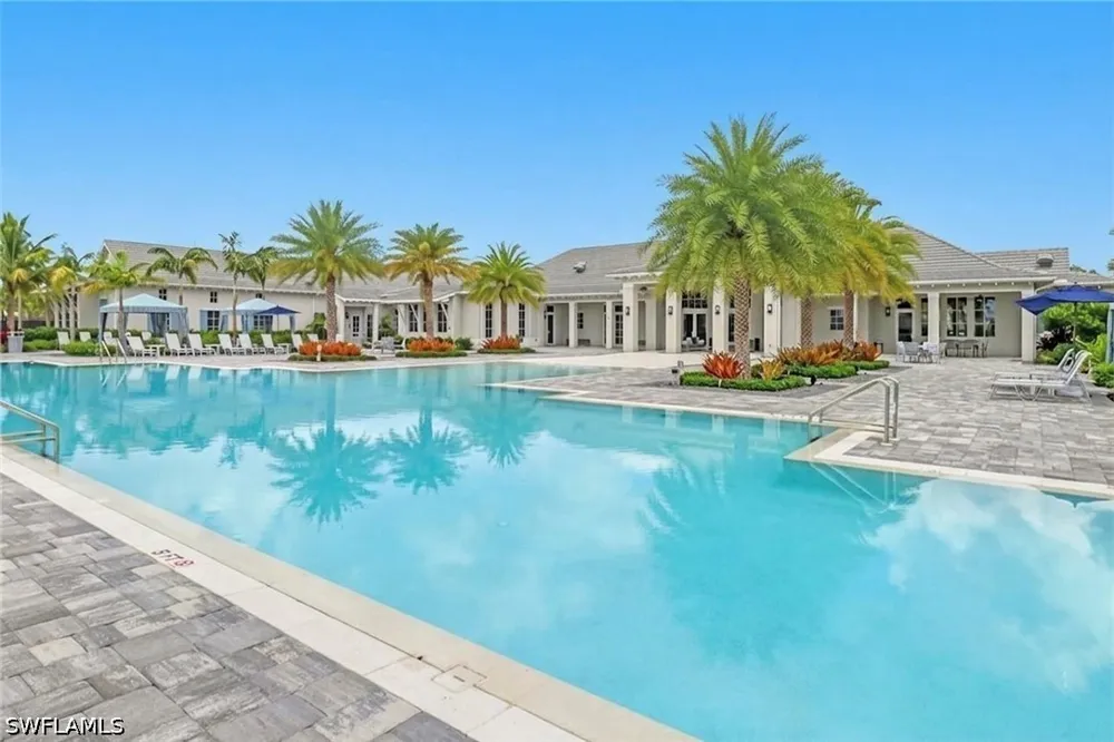 Saint Lucia Drive Naples, FL 34114