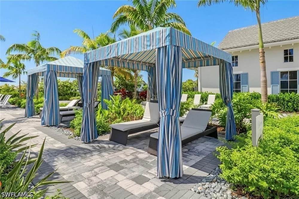 Saint Lucia Drive Naples, FL 34114
