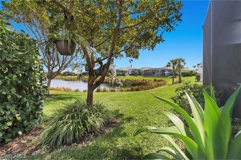 Saint Lucia Drive Naples, FL 34114