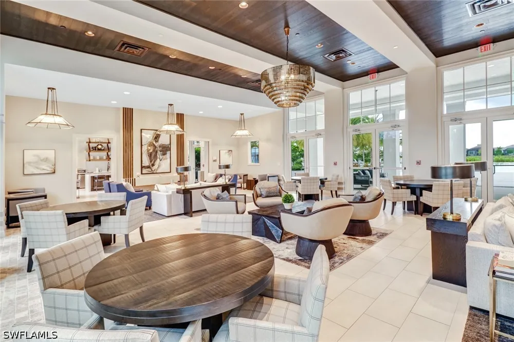 Saint Lucia Drive Naples, FL 34114