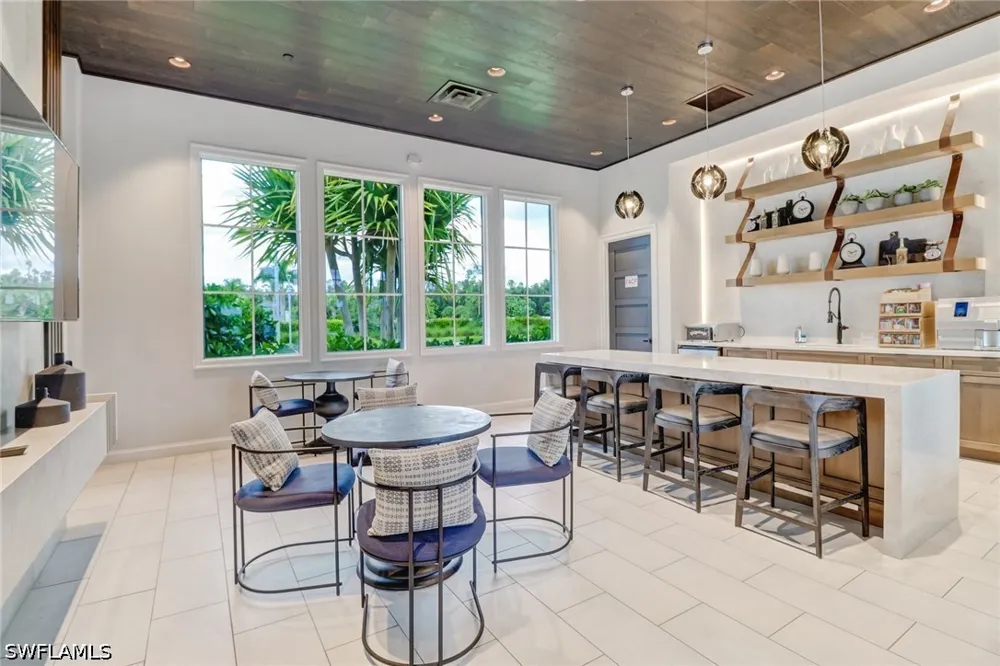 Saint Lucia Drive Naples, FL 34114