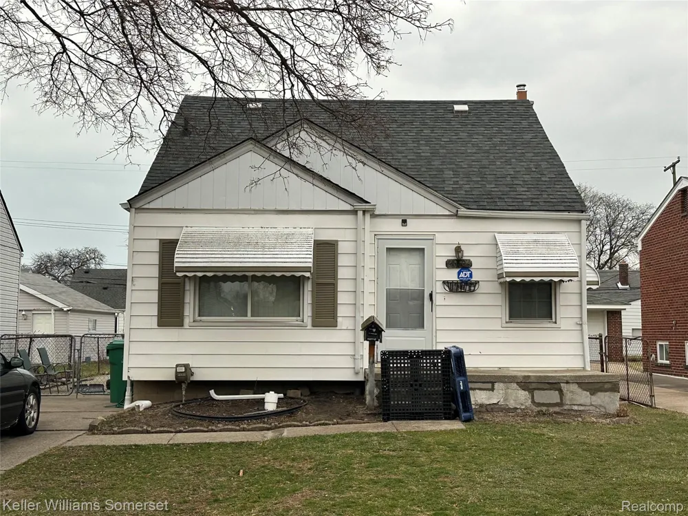 21804 Rausch Avenue Eastpointe City, MI 48021