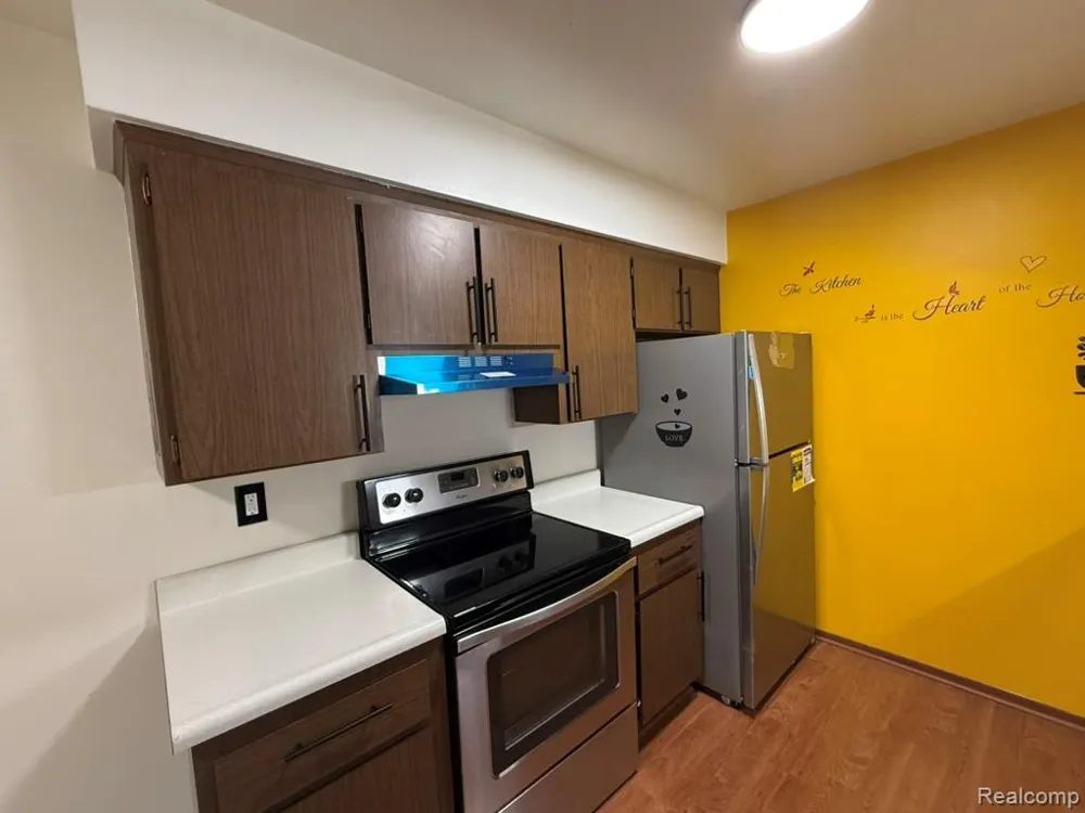 19585 Masonic Boulevard #21 Roseville City, MI 48066