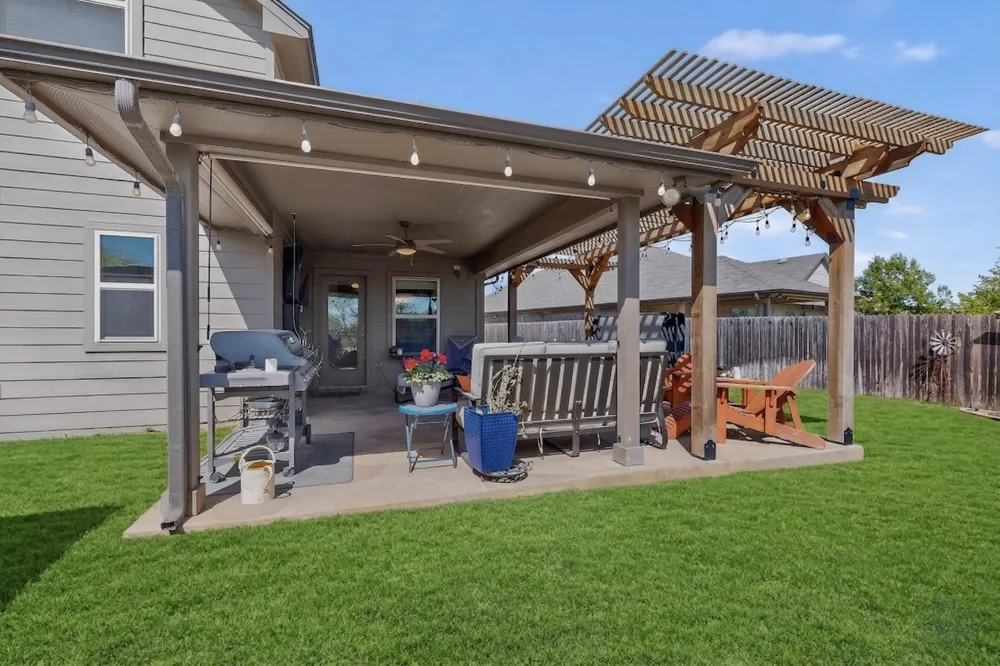 296 Still Hollow Creek Buda, TX 78610