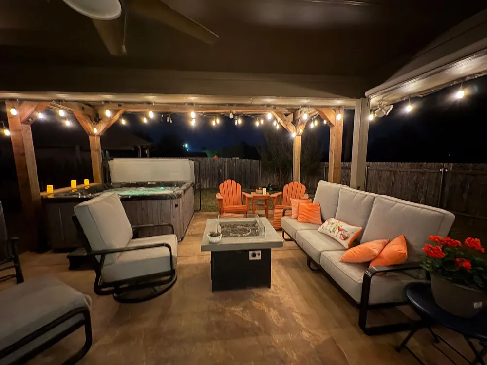 296 Still Hollow Creek Buda, TX 78610