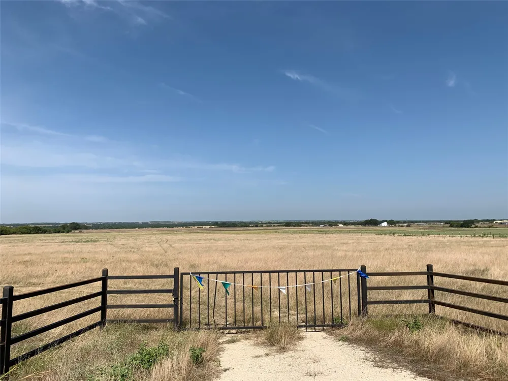 1600 Fm-970 Florence, TX 76527