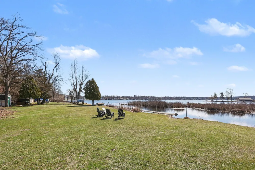 5884 Rays Drive Onsted, MI 49265