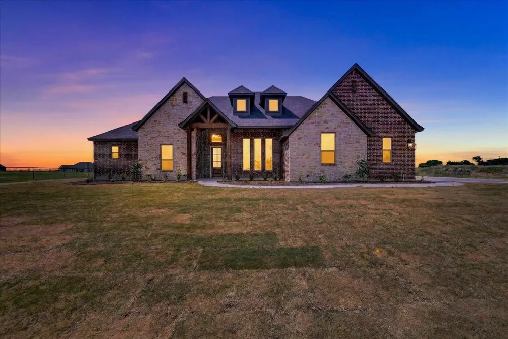 517 Longhorn Drive