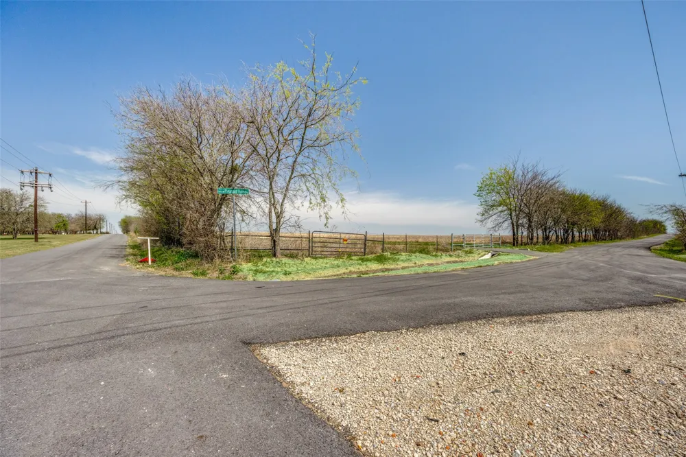 801 Riddels Sherman, TX 75092