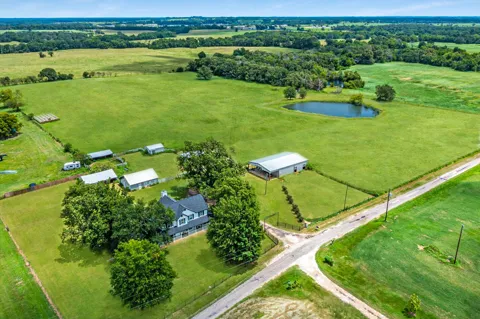800 VZ County Road 2135