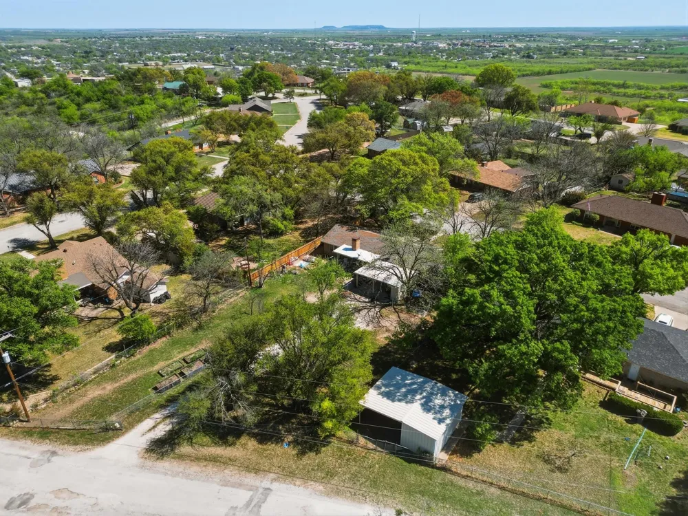 1306 Westhill Lane Coleman, TX 76834
