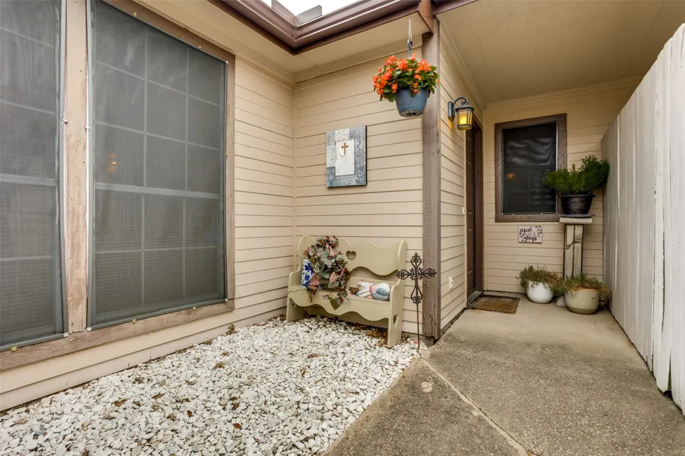 1106 Woburn Drive Garland, TX 75043