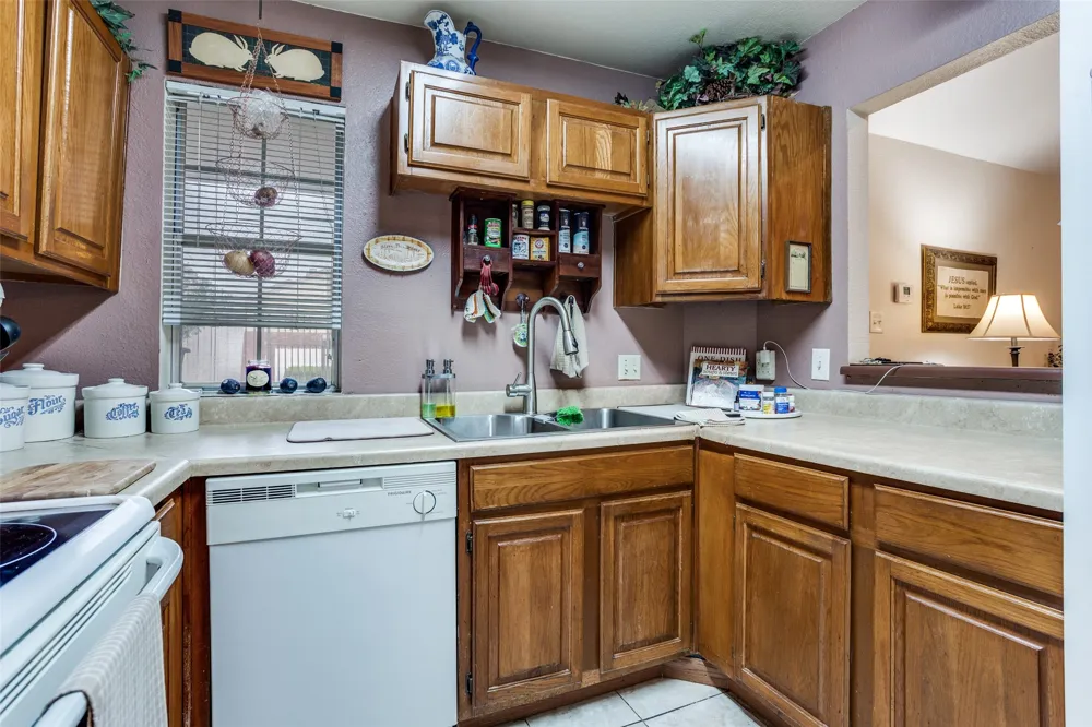 1106 Woburn Drive Garland, TX 75043
