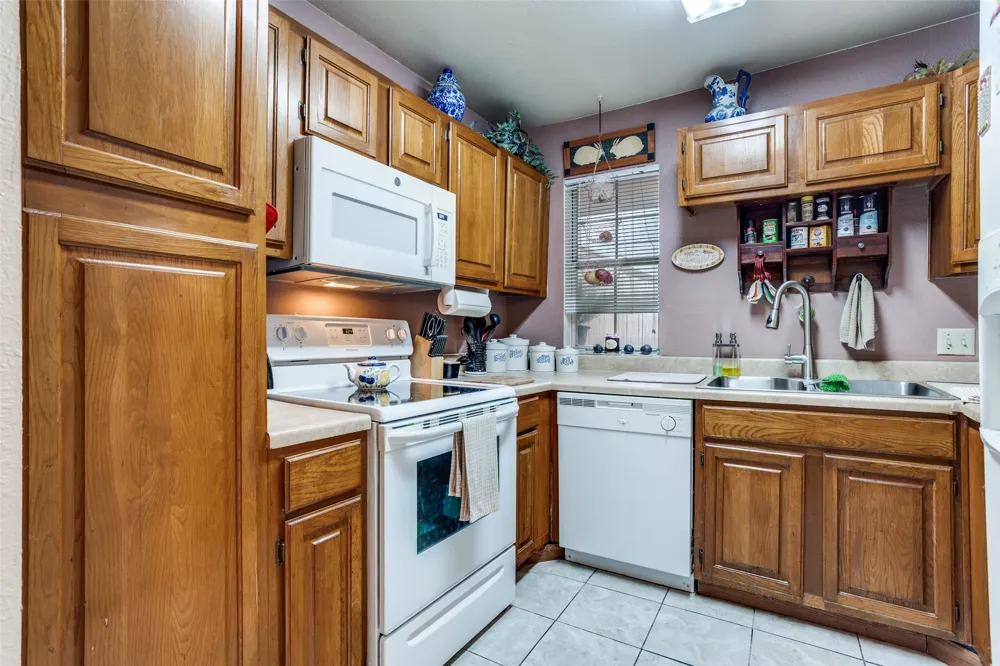 1106 Woburn Drive Garland, TX 75043