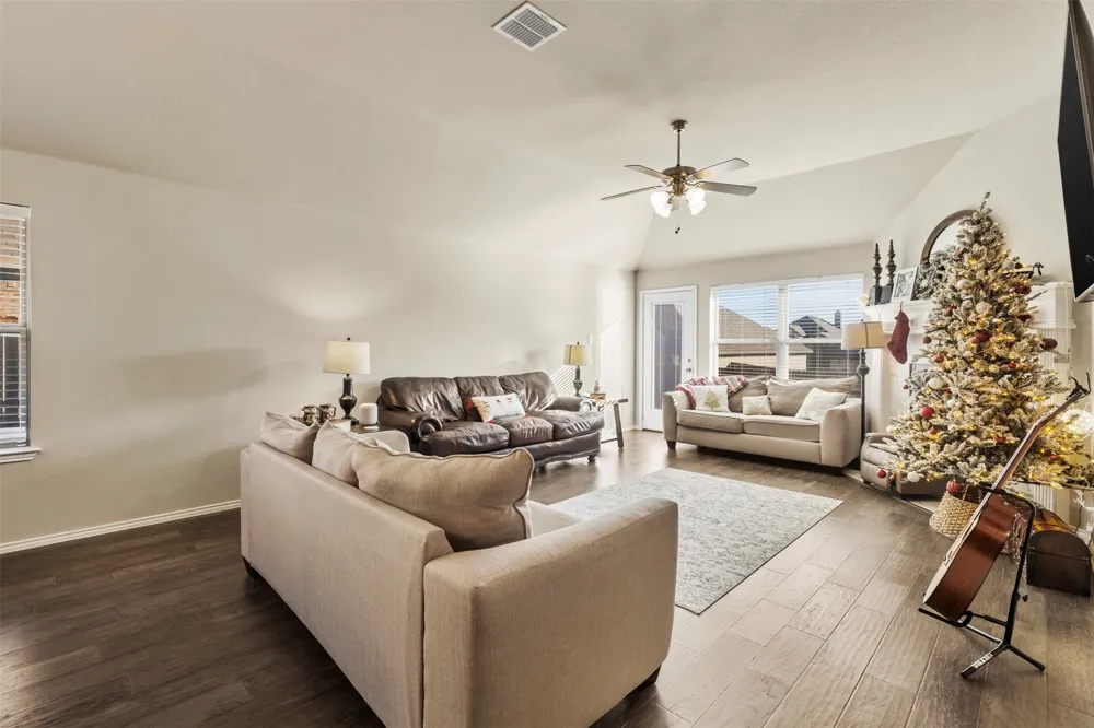 117 Cheryl Drive Keene, TX 76059