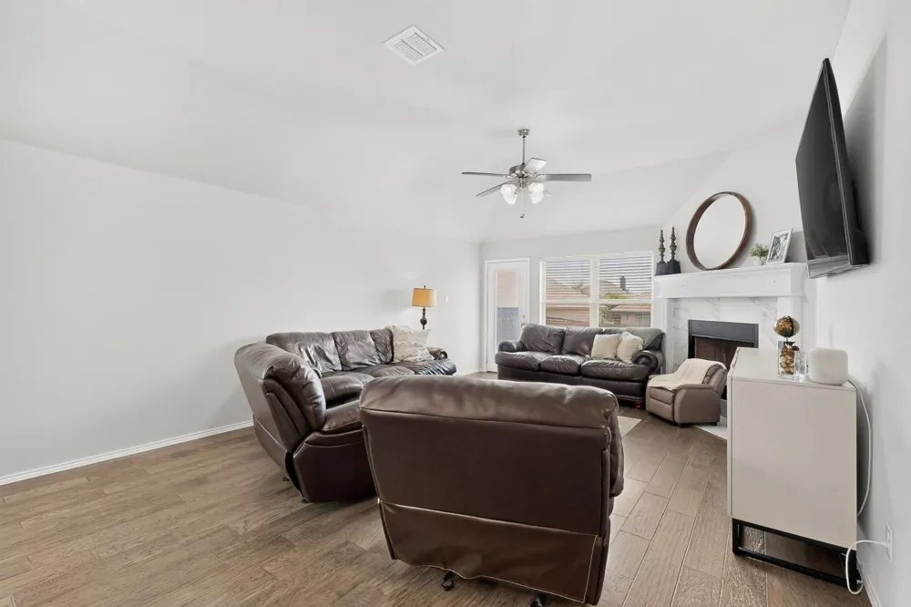117 Cheryl Drive Keene, TX 76059