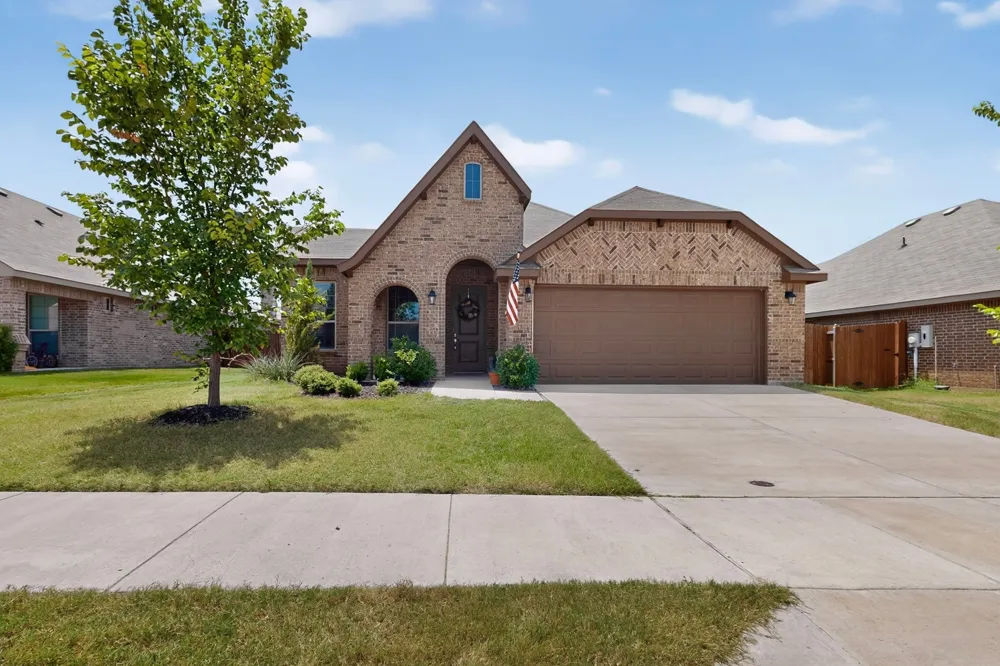117 Cheryl Drive Keene, TX 76059