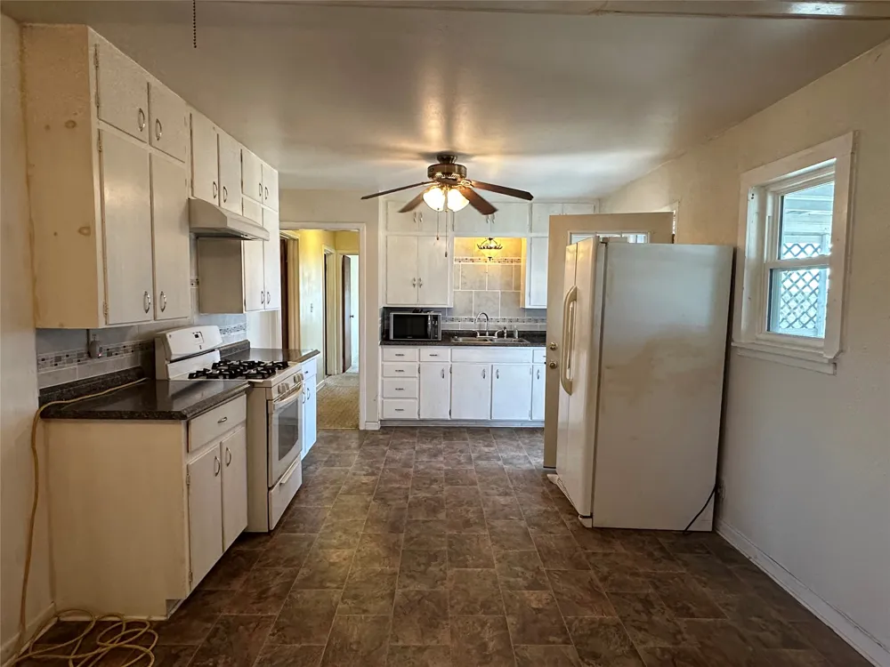 200 County Road 336 Goldthwaite, TX 76844