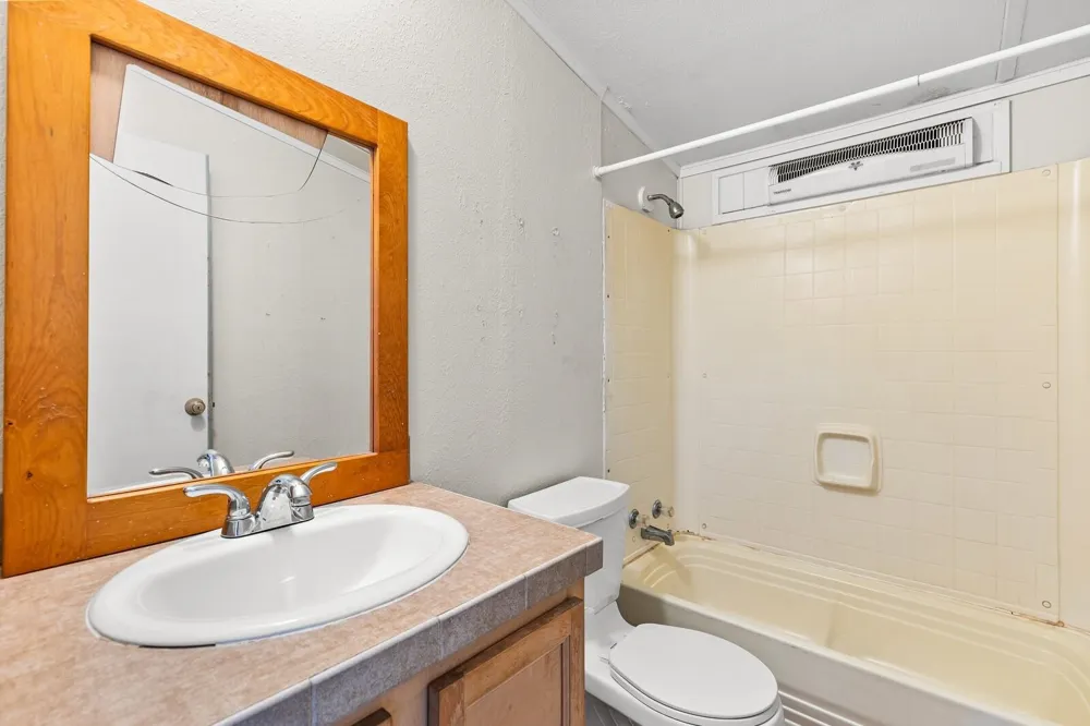 9100 5th Street Crawford, TX 76638