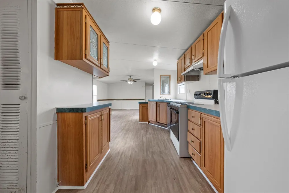 9100 5th Street Crawford, TX 76638