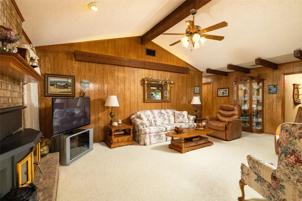 970 Live Oak Road Santo, TX 76472