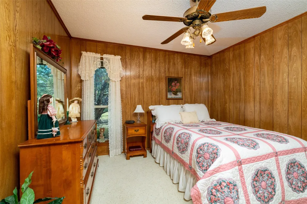 970 Live Oak Road Santo, TX 76472