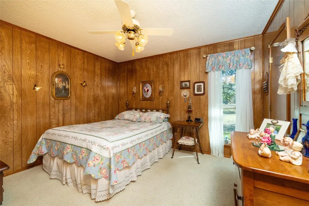 970 Live Oak Road Santo, TX 76472