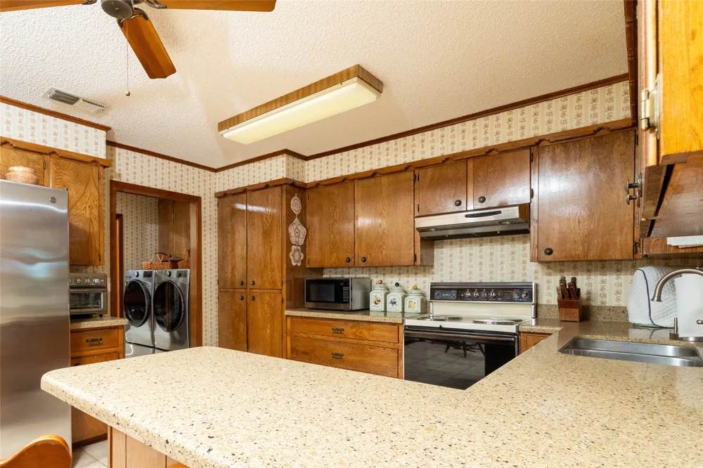 970 Live Oak Road Santo, TX 76472